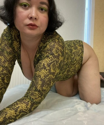 Мои услуги включают все то, о чем только мечтал: классический секс, оральный секс, анальный секс, эротический массаж и многое другое. Ты непременно оценишь мою фантазию и нежность, которые я прилагаю во время нашего интимного свидания. Я гарантирую полное удовлетворение и море взрывных эмоций! 💥 Мои фото ты можешь увидеть в моем профиле, а также прочитать отзывы довольных клиентов. Раскрой мне свои тайные желания, и я сделаю все возможное, чтобы исполнить их. Обещаю, ты не пожалеешь! 😉 3973, 43 года